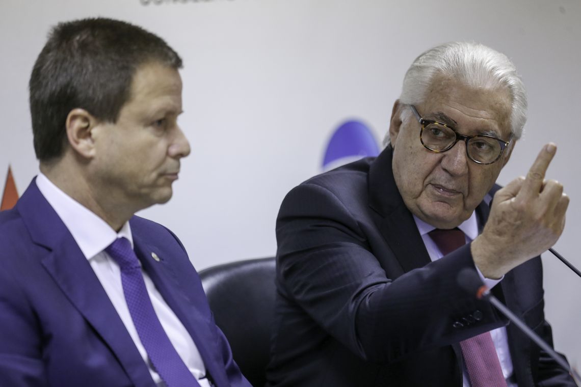 Fabio Rodrigues Pozzebom/Agência Brasil O presidente da OAB, Cláudio Lamachia, e o presidente do Sebrae, Guilherme Afif Domingos, falam sobre o mandado de segurança que o Sebrae entrou no STF contra a medida provisória que criou a Agência Brasileira de Museus (Abram).