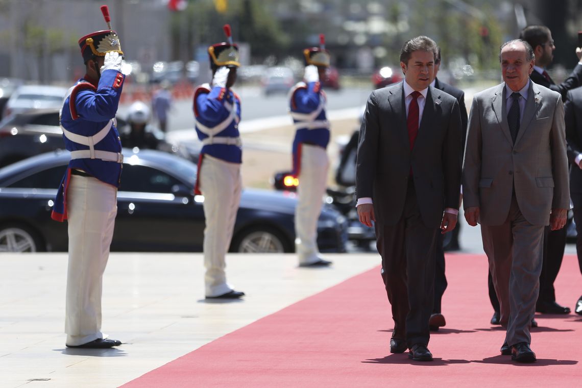 José Cruz/Agência Brasil O ministro das Relações Exteriores, Aloysio Nunes Ferreira, recebe o chanceler do Paraguai, Luis Alberto Castiglioni, no Palácio Itamaraty.