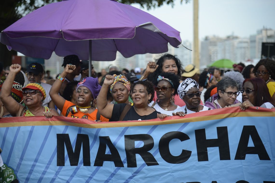 Tomaz Silva/Agência Brasil Quarta Marcha das Mulheres Negras em Copacabana, no Rio de Janeiro, protesta contra a violência que atinge as mulheres negras em todo o país.
