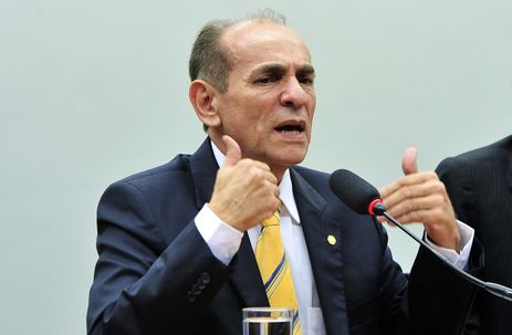 O deputado Marcelo Castro (PMDB-PI) foi eleito relator da comissão especial que vai analisar a proposta de reforma política, PEC 352/13 (Luis Macedo/Câmara dos Deputados)