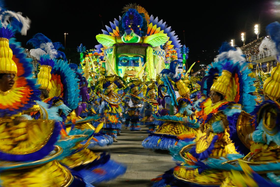 Tânia Rêgo; Agência Brasil Rio de Janeiro - Desfile da União da Ilha no segundo dia de apresentações do Grupo Especial das Escolas de Samba do Rio, na Sapucaí (Tânia Rêgo/Agência Brasil)