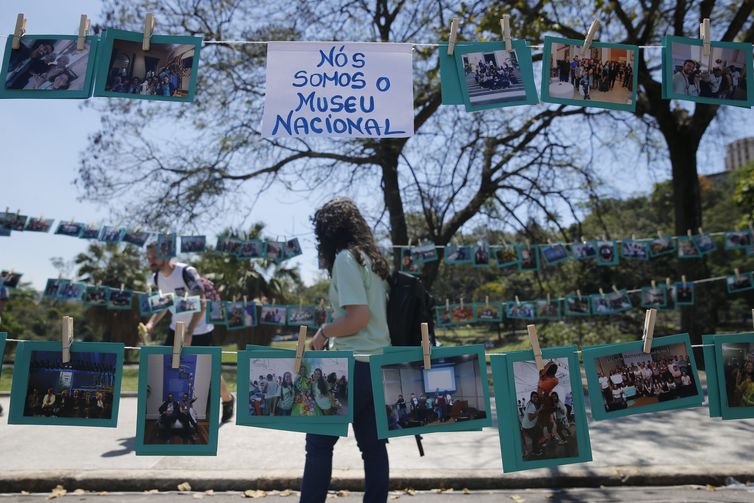 O festival Museu Nacional Vive, na Quinta da Boa Vista, mostra ao público o trabalho de pesquisadores e parte do acervo, após o grande incêndio de 2 de setembro no Museu Nacional do Rio de Janeiro.