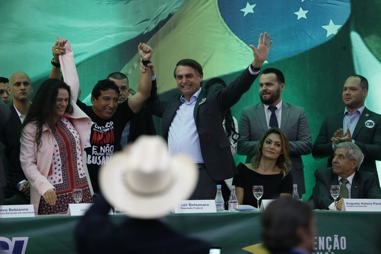 PSL lanÃ§a candidatura de Jair Bolsonaro  Ã  presidÃªncia da RepÃºblica.