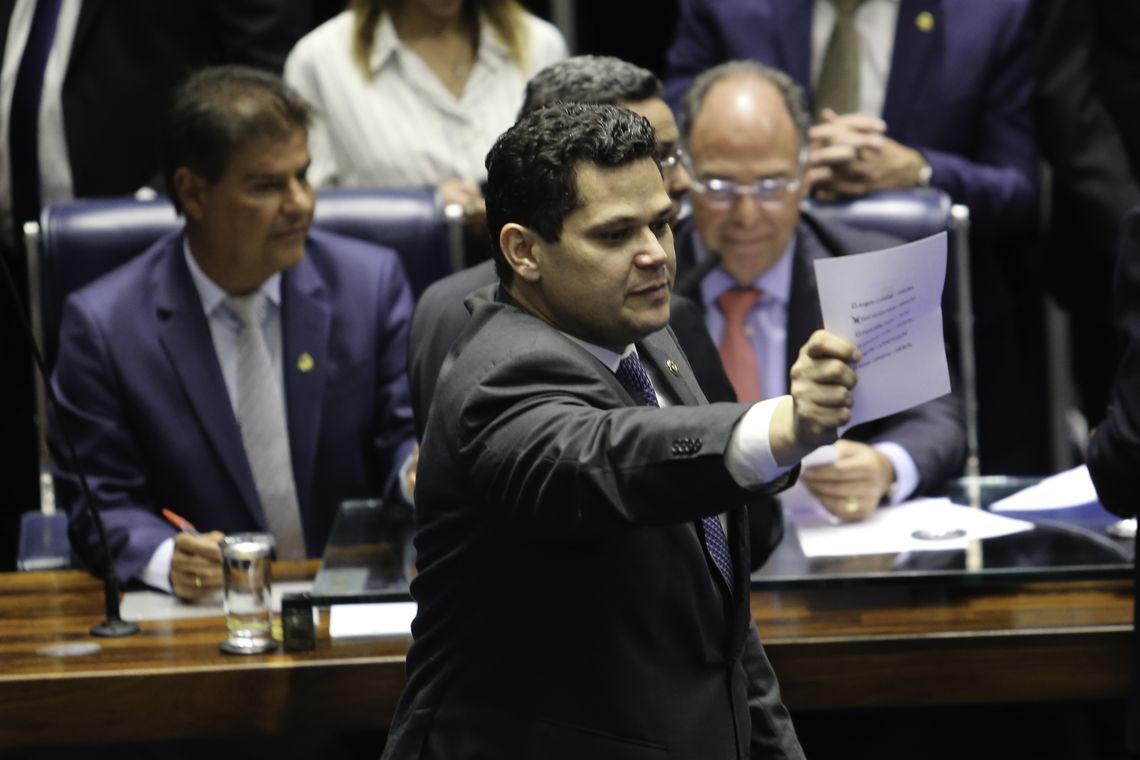 Senador Davi Alcolumbre é eleito presidente do Senado