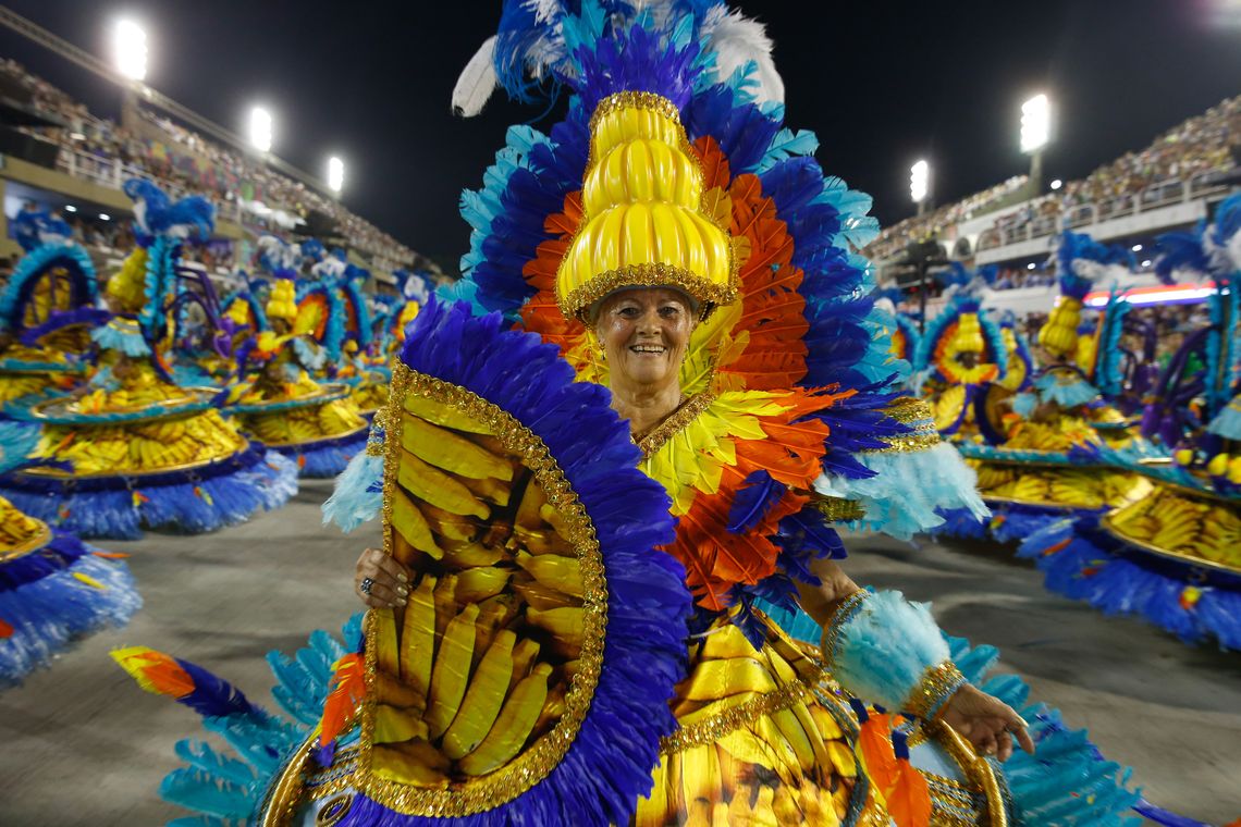 Tânia Rêgo; Agência Brasil Rio de Janeiro - Desfile da União da Ilha no segundo dia de apresentações do Grupo Especial das Escolas de Samba do Rio, na Sapucaí (Tânia Rêgo/Agência Brasil)
