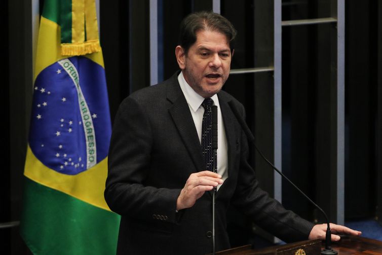 O relator da PEC 98/2019, senador Cid Gomes, durante a votaÃ§Ã£o da cessÃ£o onerosa do prÃ©-sal