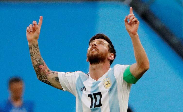 Soccer Football - World Cup - Group D - Nigeria vs Argentina - Saint Petersburg Stadium, Saint Petersburg, Russia - June 26, 2018 Argentina's Lionel Messi celebrates scoring their first goal REUTERS/Jorge Silva