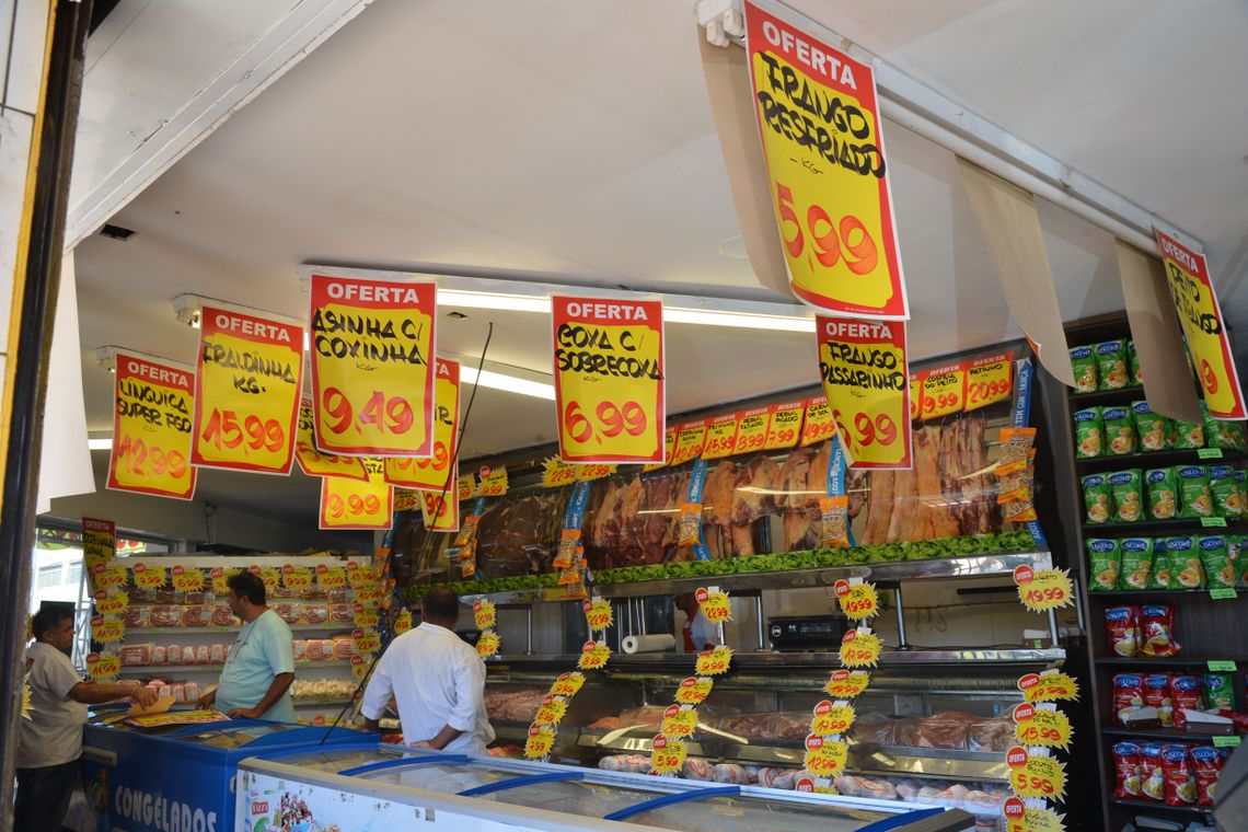 materia especial p/fim de semana,povo fala sobre a inflaÃ§Ã£o.