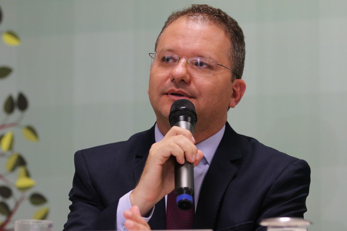 Fabio Rodrigues Pozzebom/Agência Brasil O secretário de Alfabetização, Carlos Nadalim, lança programa Conta pra Mim do MEC