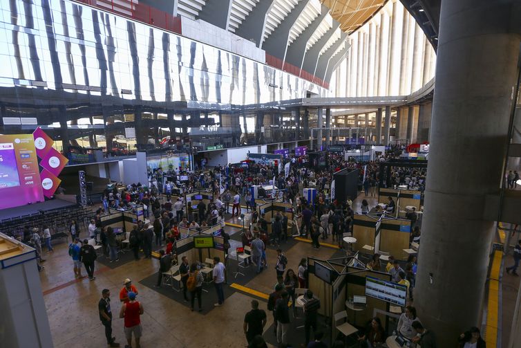 A terceira edição da Campus Party Brasília continua até domingo (23), no Estádio Mané Garrincha.