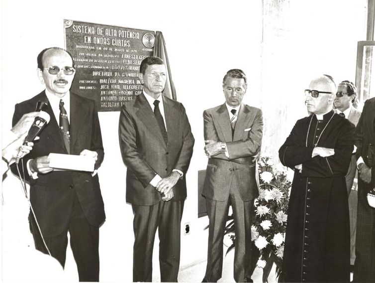 Arquivo Agência Brasil Em 1975, é inaugurado o Parque do Rodeador, que está localizado entre Brasília e a cidade-satélite Brazlândia.