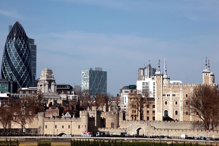Vista lateral da Torre de Londres