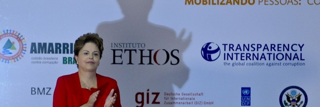 Dilma Rousseff participa da15ª Conferência Internacional Anticorrupção Presidenta Dilma Rousseff participa da abertura da 15ª Conferência Internacional Anticorrupção. A proposta é discutir estratégias comuns para o desenvolvimento de medidas de prevenção e combate à corrupção