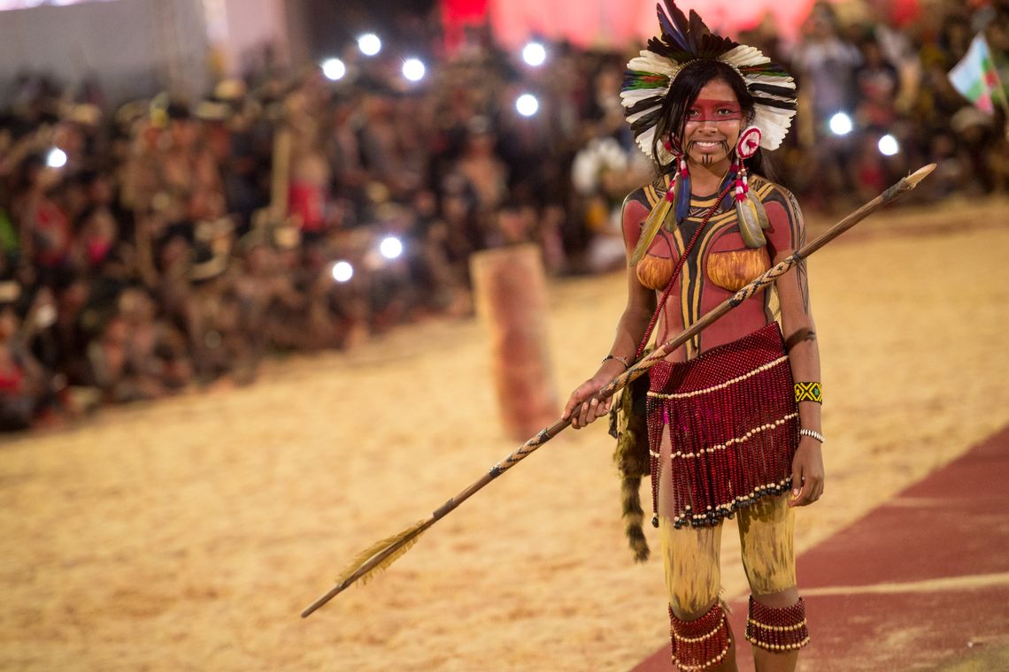 Marcelo Camargo/Agência Brasil Palmas (TO) - Mulheres de diversas etnias participam de desfile de beleza indígena durante os Jogos Mundiais dos Povos Indígenas ( Marcelo Camargo/Agência Brasil)