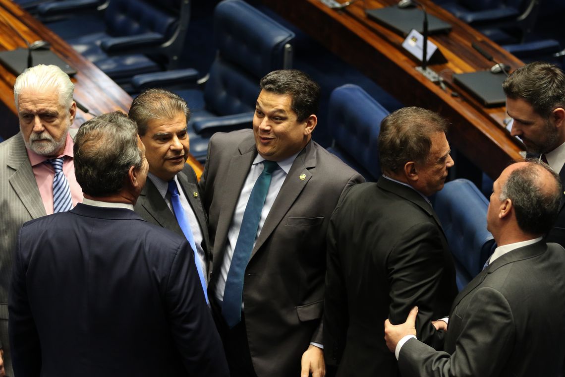 O presidente do Senado, Davi Alcolumbre, durante sessão plenária para votação da PEC 6/2019, que reforma o sistema previdenciário.