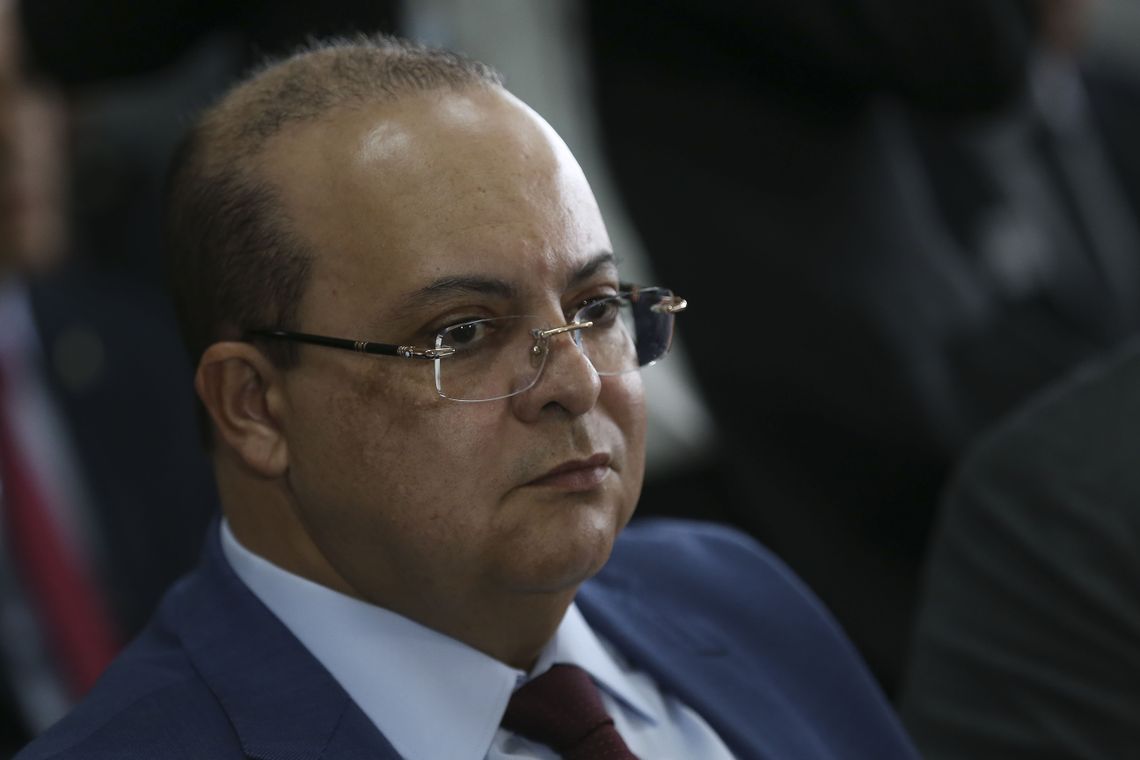José Cruz/Agência Brasil O governador do DF, Ibaneis Rocha, durante reunião extraordinária no Fórum de Governadores em Brasília.