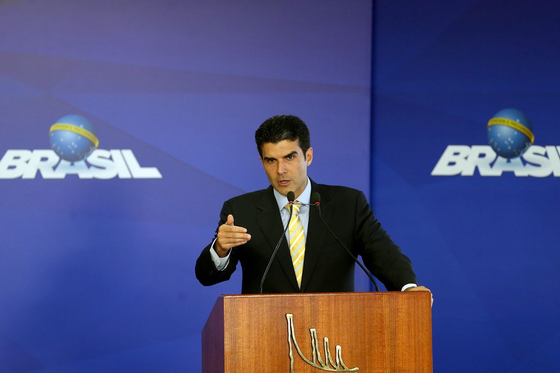 Wilson Dias/Agência Brasil Brasília - O ministro da Integração Nacional, Helder Barbalho, discursa na solenidade de sanção da Lei do Novo Fies, no Palácio do Planalto (Wilson Dias/Agência Brasil)