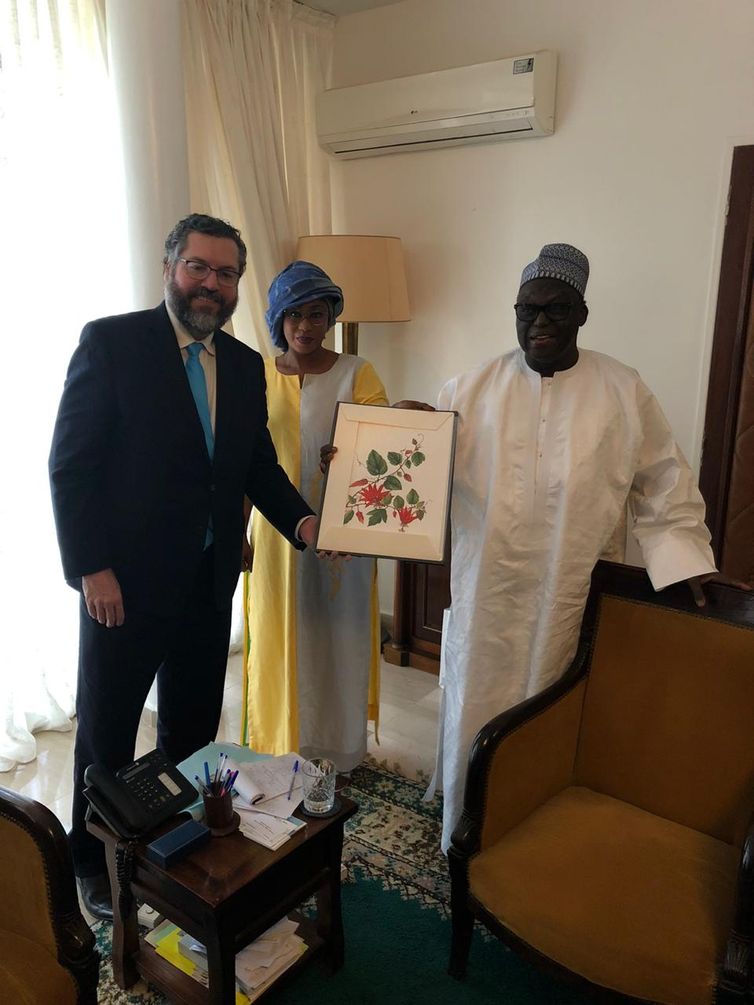 MRE/Divulgação Encontro com o presidente da Assembleia Nacional do Senegal, Moustapha Niasse