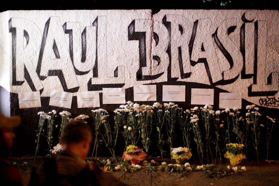Homenagens Ã s vÃ­timas do tiroteio na escola Raul Brasil, em Suzano, SÃ£o Paulo.
