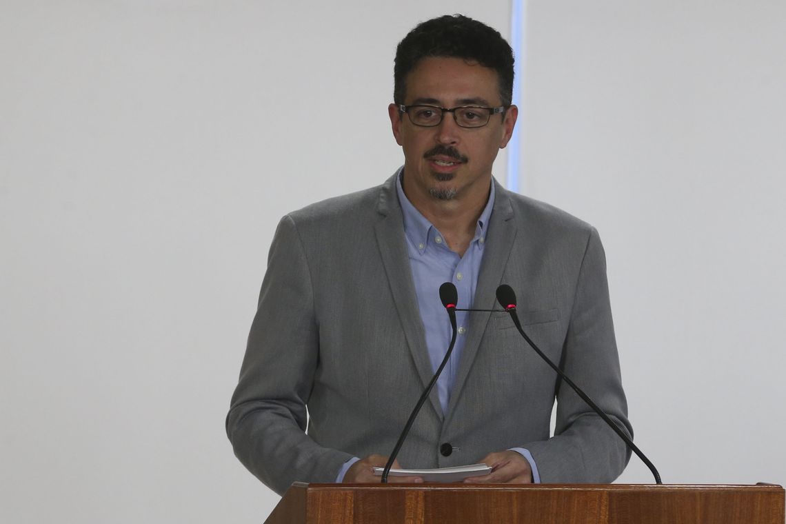 Valter Campanato/Agência Brasil O ministro da Cultura, Sérgio Sá Leitão, discursa durante cerimônia de assinatura da MP que cria a Agência Brasileira de Museus (Abram), e da MP que visa Estimular Doações Privadas para Projetos de Interesse Público.