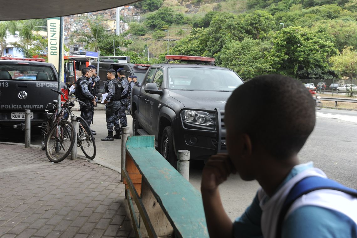 Tânia Rêgo; Agencia Brasil Rio de Janeiro - Policiais do Batalhão de Operações Especiais, do Batalhão de Polícia de Choque e UPPs reforçam o policiamento na comunidade da Rocinha.