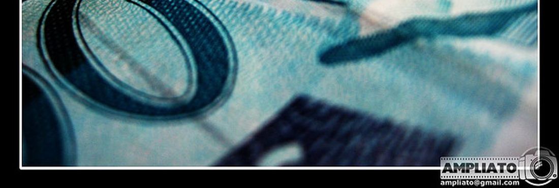 Nota de cem reais Receita Federal paga a partir de hoje mais de R$ 1 bihão em restituições