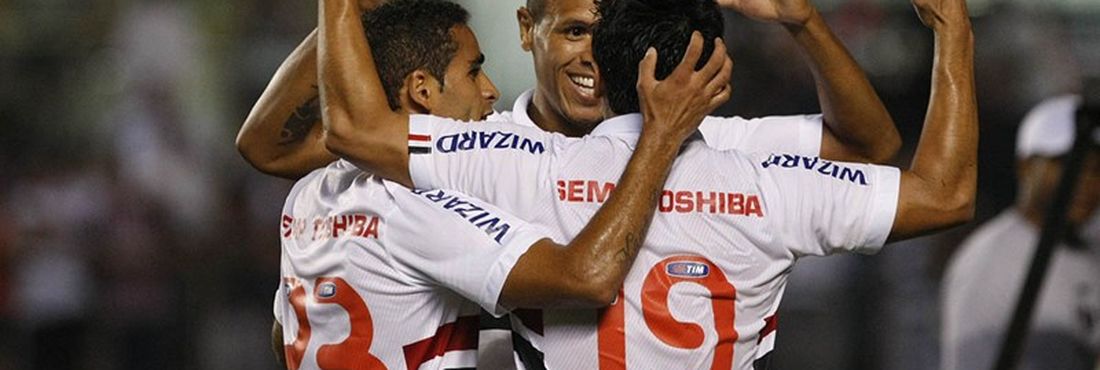 São Paulo vence The Strongest pela Libertadores São Paulo vence The Strongest pela Libertadores