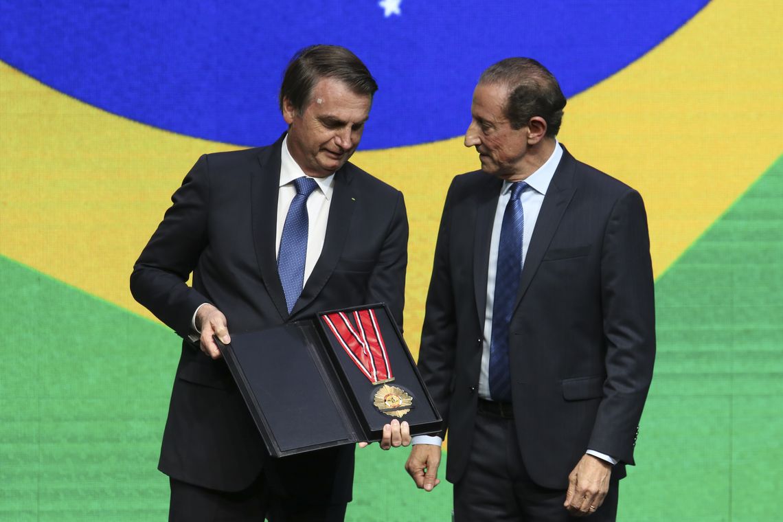 Rovena Rosa/Agência Brasil O presidente da República, Jair Bolsonaro, recebe condecoração Ordem do Mérito Industrial São Paulo, durante encontro com lideranças empresariais, na sede da Fiesp.