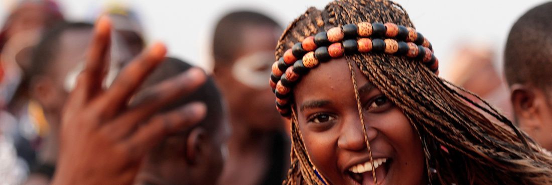 Ensaio fotográfico mostra o cotidiano de mulheres angolanas Luanda- Angola, 21/07/2012- Integrantes de grupos de danças tradicionais.