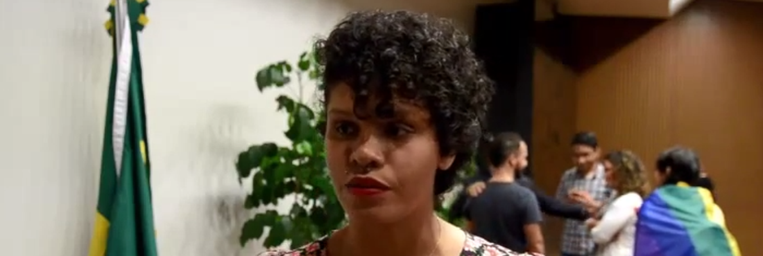 Maria Clara Araújo, estudante trans, aluna de pedagogia da UFPE Maria Clara Araújo defende o uso do nome social no Enem