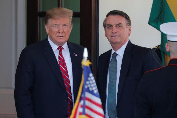 O presidente dos EUA, Donald Trump, recebe o presidente do Brasil, Jair Bolsonaro, na Casa Branca, em Washington (EUA).