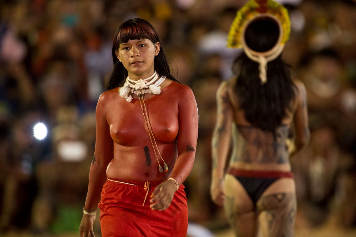 Marcelo Camargo/Agência Brasil Palmas (TO) - Mulheres de diversas etnias participam de desfile de beleza indígena durante os Jogos Mundiais dos Povos Indígenas ( Marcelo Camargo/Agência Brasil)