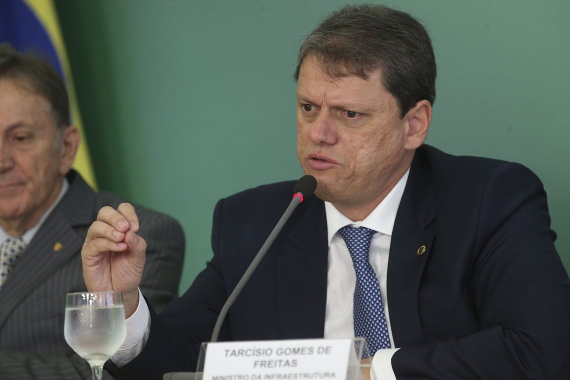 Antonio Cruz/Agência Brasil O ministro da Infraestrutura, Tarcísio Gomes de Freitas, durante coletiva para anunciar novas medidas para atender o setor de transporte de cargas do país.