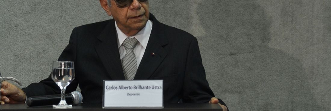 Coronel Ustra presta depoimento à Comissão Nacional da Verdade Coronel Ustra presta depoimento à Comissão Nacional da Verdade