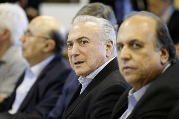 Resultado de imagem para temer e pezao