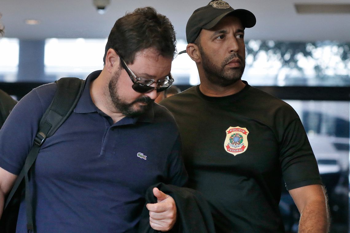 Ex-secretário de Obras diz que propina era tratada no gabinete de Paes Ex-secretário de Obras diz que propina era tratada no gabinete de Paes