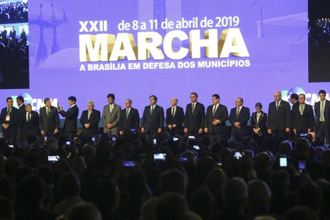 Presidente Jair Bolsonaro, participa da Sessão Solene de Abertura da XXII Marcha a Brasília em Defesa dos Municípios