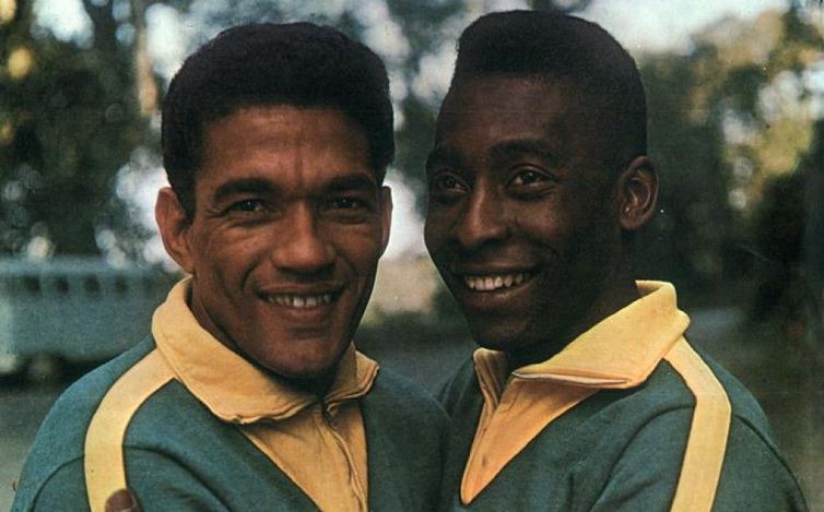 com-pel-e-garrincha-brasil-conquistou-seu-1-t-tulo-na-copa-de-1958