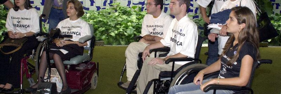 Programa Viver sem Limite alcança em agosto as metas previstas para 2012 O Plano Nacional dos Direitos das Pessoas com Deficiência foi lançado em novembro de 2011 com o objetivo de implementar e intensificar políticas públicas