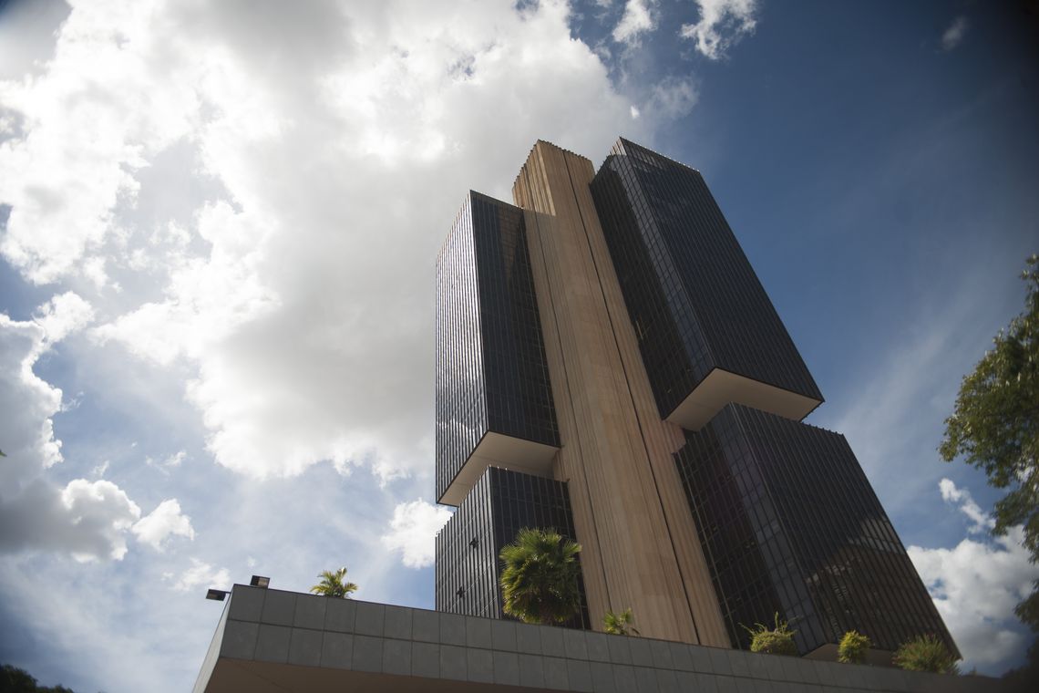 Antonio Cruz banco_central_2.jpg