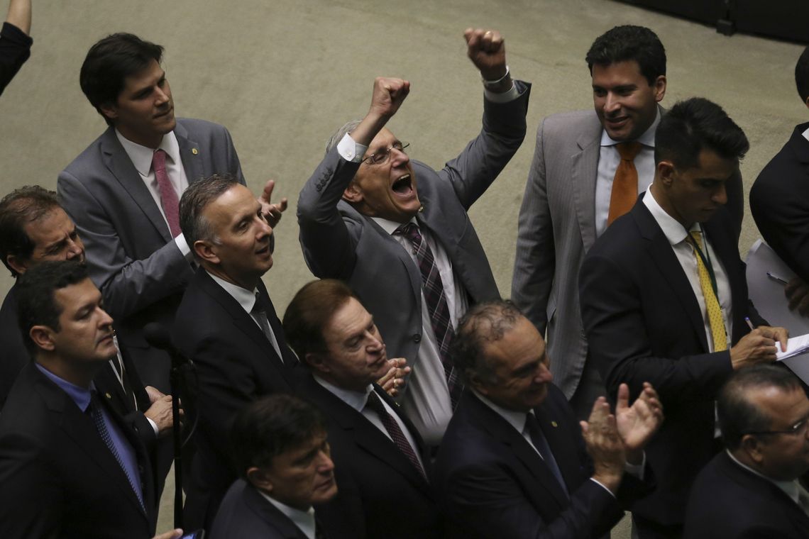 Fabio Rodrigues Pozzebom/Agência Brasil Brasília - Plenário da Câmara aprova requerimento de urgência para reforma trabalhista (Fabio Rodrigues Pozzebom/Agência Brasil)