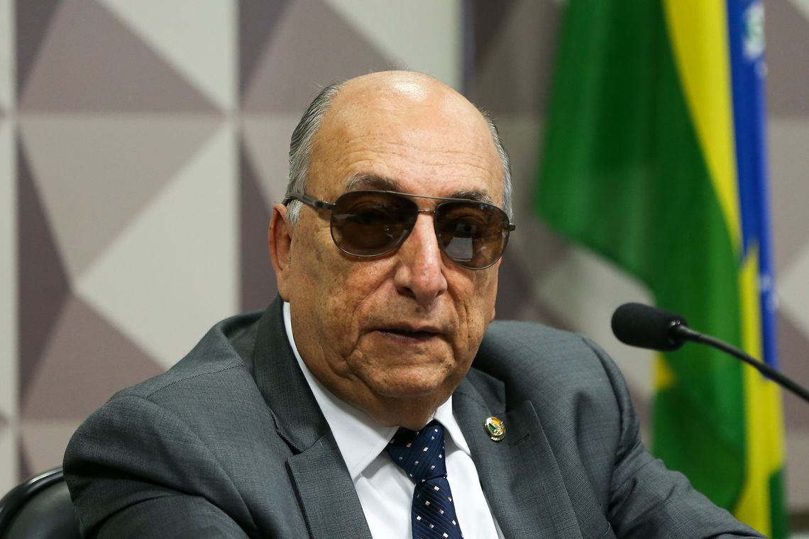Marcelo Camargo/Agência Brasil Brasília - O senador Pedro Chaves apresenta relatório sobre a MP 746/2016, que trata da Reforma do Ensino Médio (Marcelo Camargo/Agência Brasil)