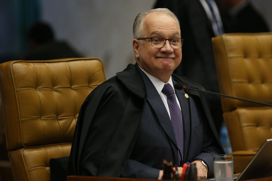 José Cruz/Agência Brasil Brasília - O ministro do Supremo Tribunal Federal Edson Fachin durante julgamento do pedido de habeas corpus do ex-presidente Lula (José Cruz/Agência Brasil)