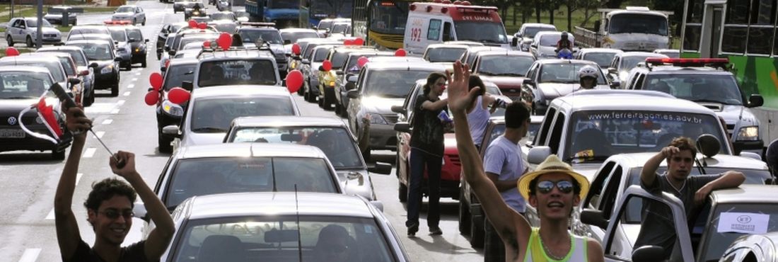 Imagem - Distribuição de combustível para carreata não é compra de votos Distribuição de combustível para carreata não é compra de votos