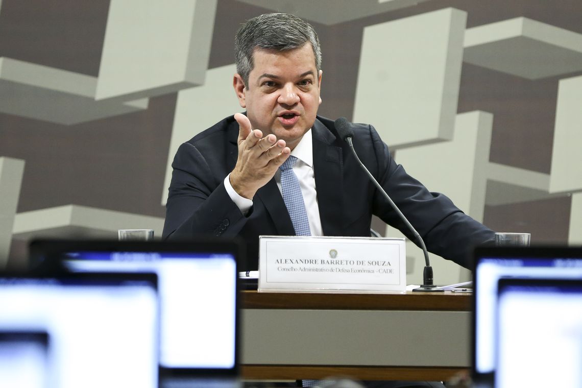 Marcelo Camargo/Agência Brasil Brasília - Alexandre Barreto de Souza, indicado ao cargo de presidente do Conselho Administrativo de Defesa Econômica, é sabatinado na Comissão de Assuntos Econômicos (Marcelo Camargo/Agência Brasil)