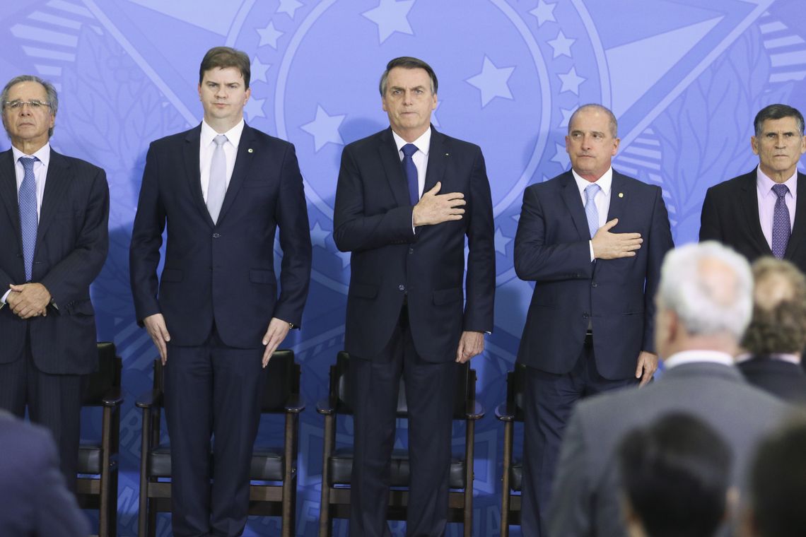 Valter Campanato/Agência Brasil O presidente Jair Bolsonaro participa de cerimônia da assinatura do decreto da Política Nacional de Desenvolvimento Regional e da entrega Oficial dos Planos Regionais da Amazônia, do Nordeste e do Centro-Oeste, no Palácio do Planalto.