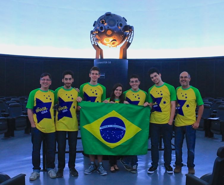 equipe brasileira astronomia