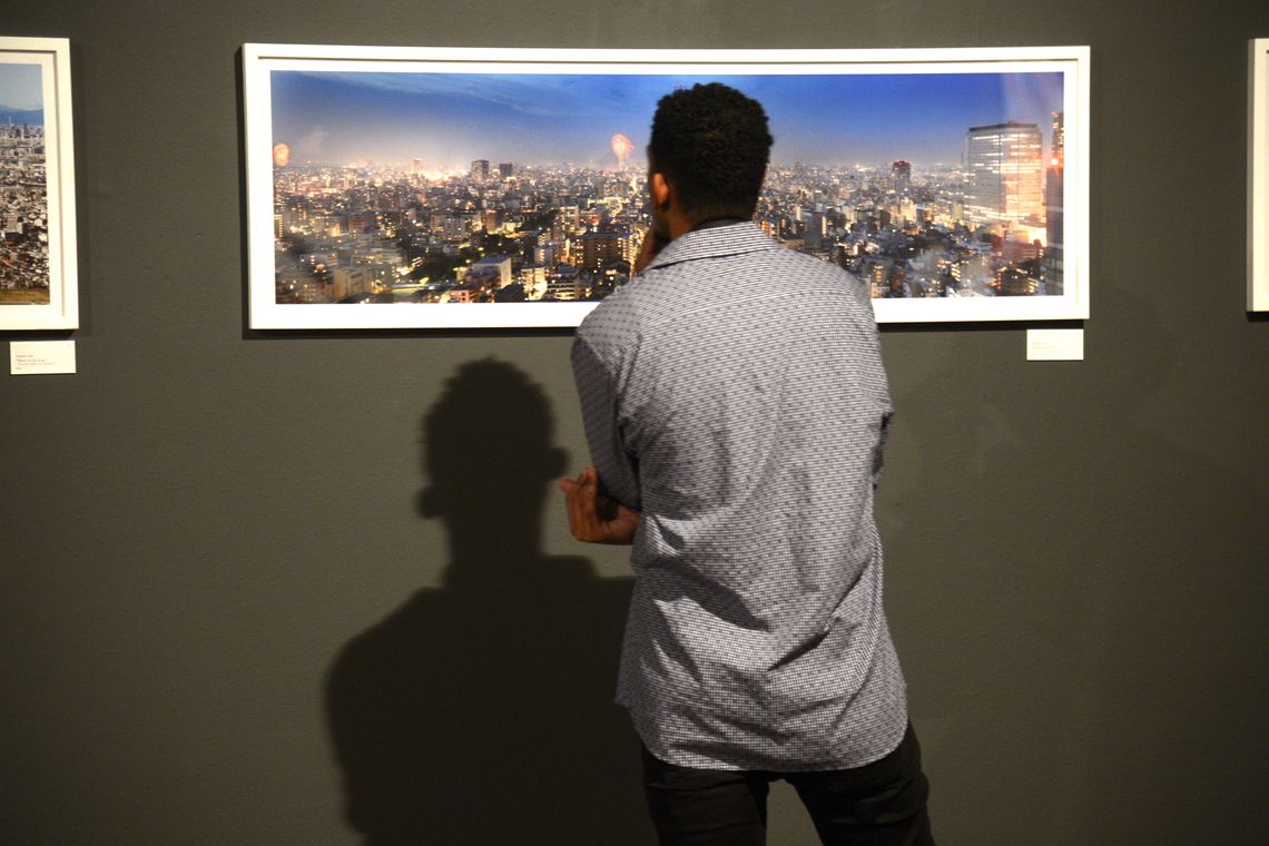 Tânia Rêgo/Agência Brasil O Consulado-Geral do Japão e a Fundação Japão, apresentam uma exposição fotográfica que retrata o passado e presente de Tóquio, a megalópole que atrai tantos olhares.