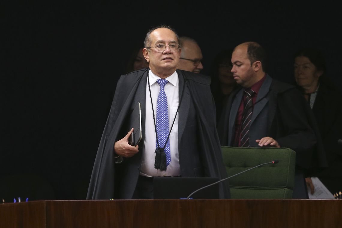 Valter Campanato/Agência Brasil Ministro do STF Gilmar Mendes durante sessão plenária da Segunda Turma para julgamento de recurso que questiona a liberdade concedida a José Dirceu, e inquérito contra o senador Aécio Neves, entre outros processos.