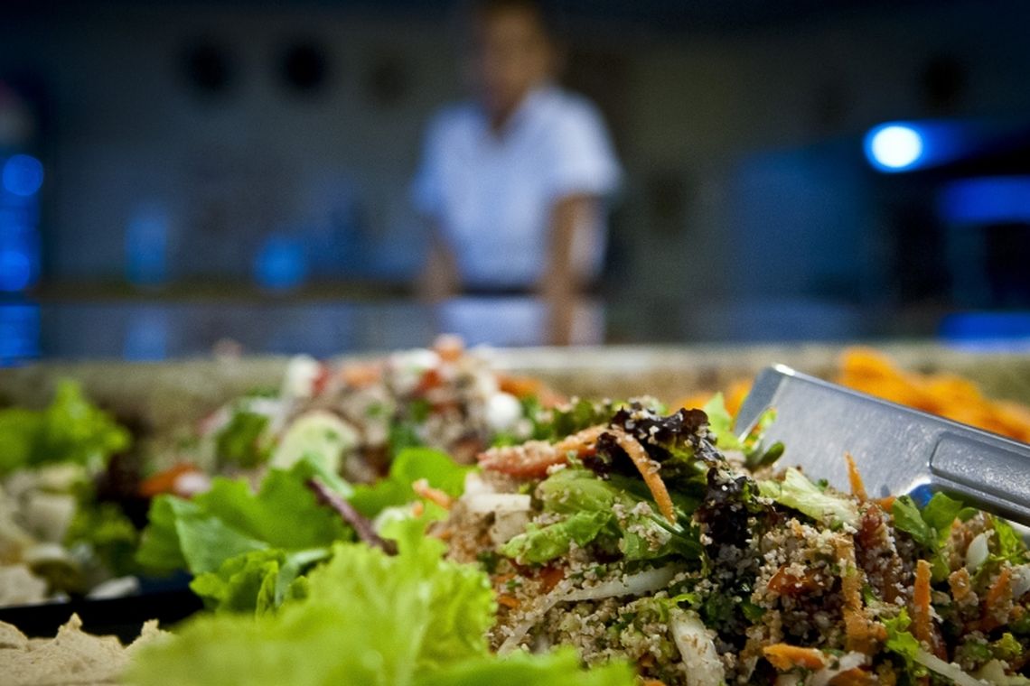 De acordo com a Sociedade Brasileira de Mastologia, alimentos saudÃ¡veis ajudam a regular o metabolismo